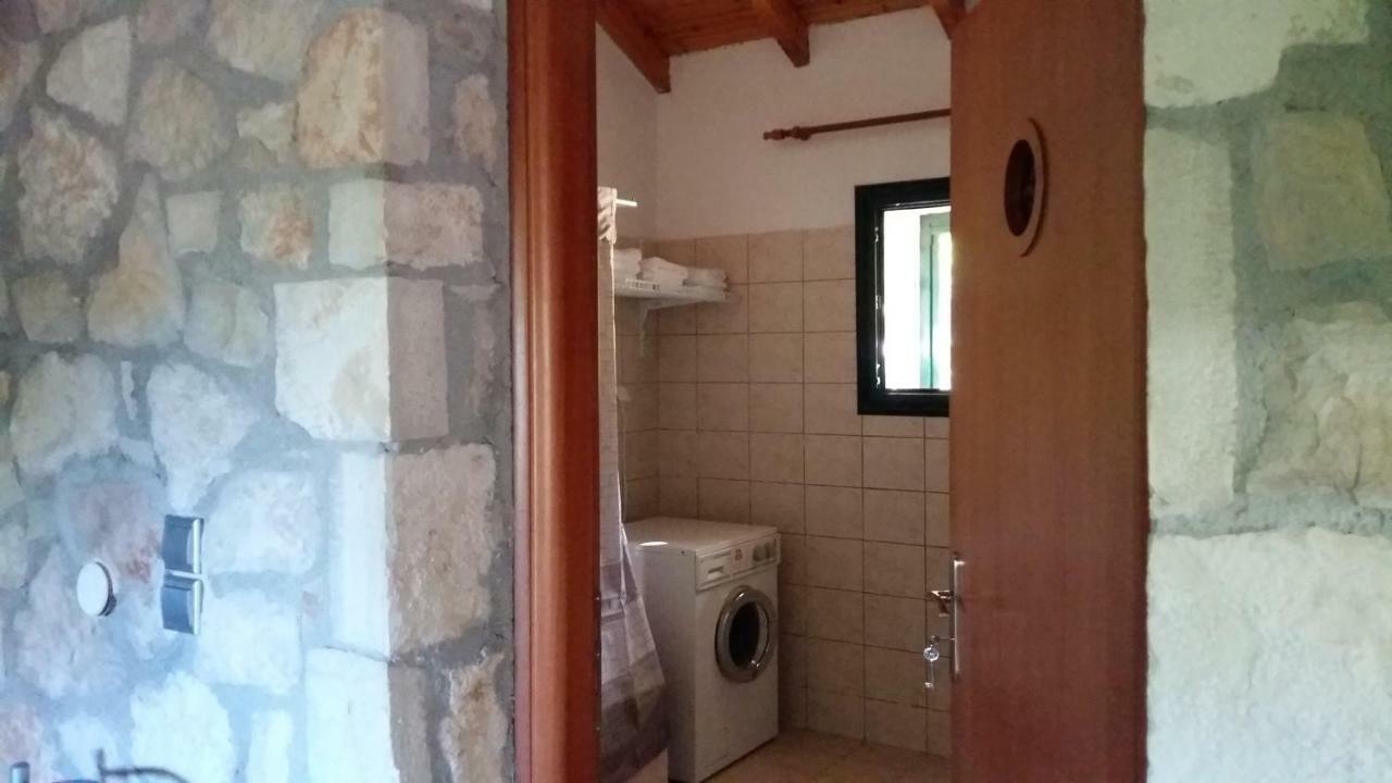 The Stone House-Zacharatos Nikolaos Villa Poulata Exterior photo